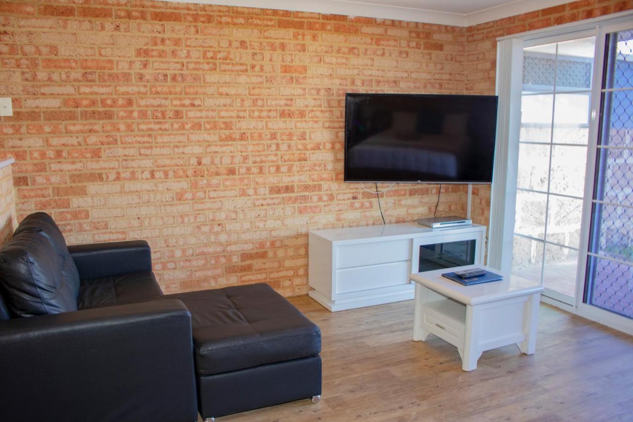 Seaspray Beach Holiday Park Dongara Eksteriør bilde